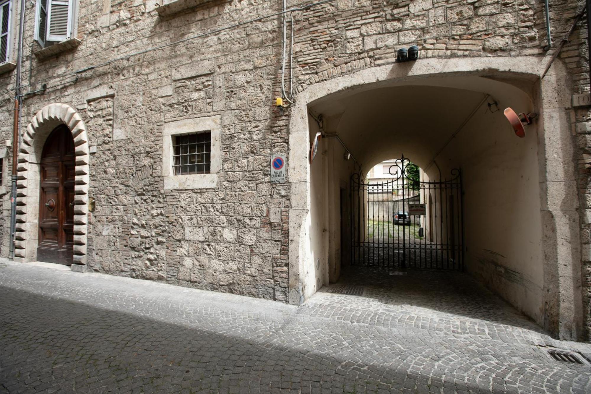 Apartmán Casa In Centro Ascoli Piceno Exteriér fotografie